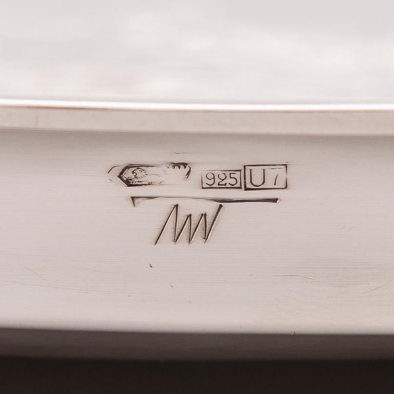 Tapio Wirkkala, A sterling silver dish, Hopeakeskus, Hämeenlinna, 1973.