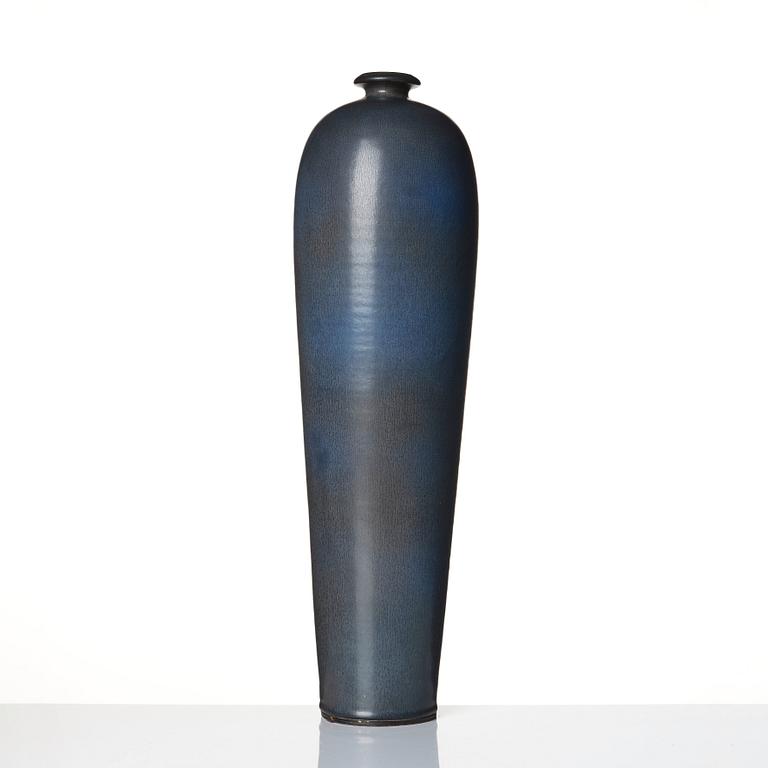 Berndt Friberg, a stoneware vase, Gustavsberg studio, Sweden 1959.