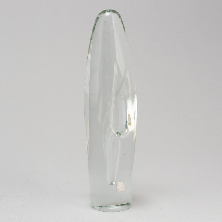 WIKTOR BERNDT, a glass vase from Flygsfors, 1959.