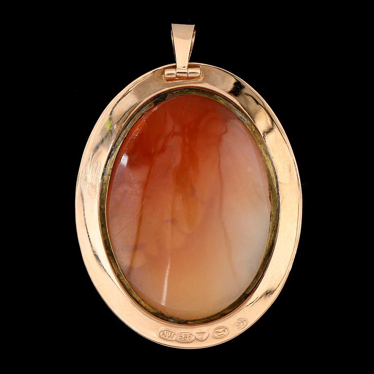 HÄNGE, 14K guld och snäckskalskamé, Finland 1971.