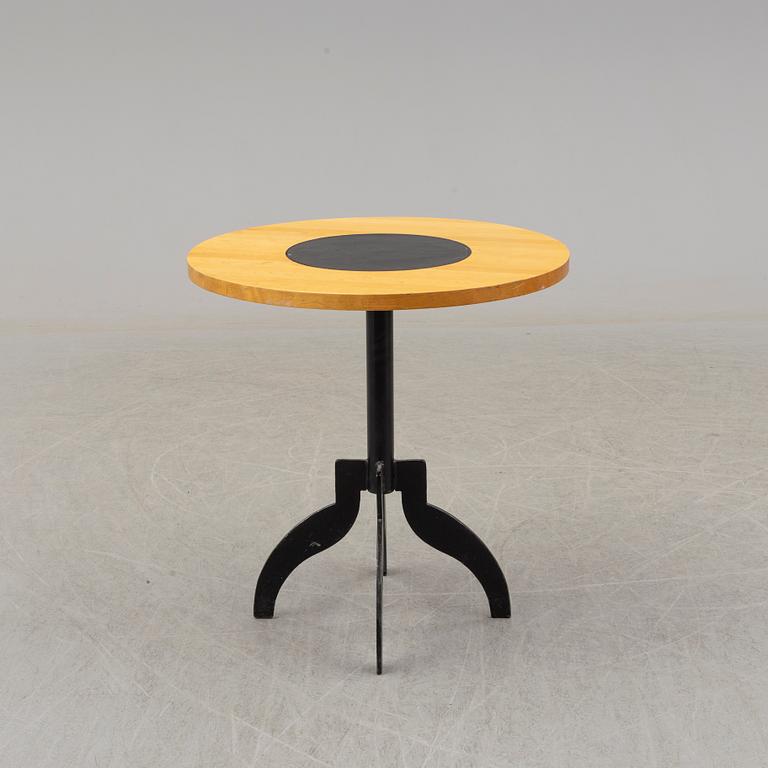 JONAS BOHLIN, bord, "Triptyk II", Källemo, Värnamo, modell formgiven 1988.