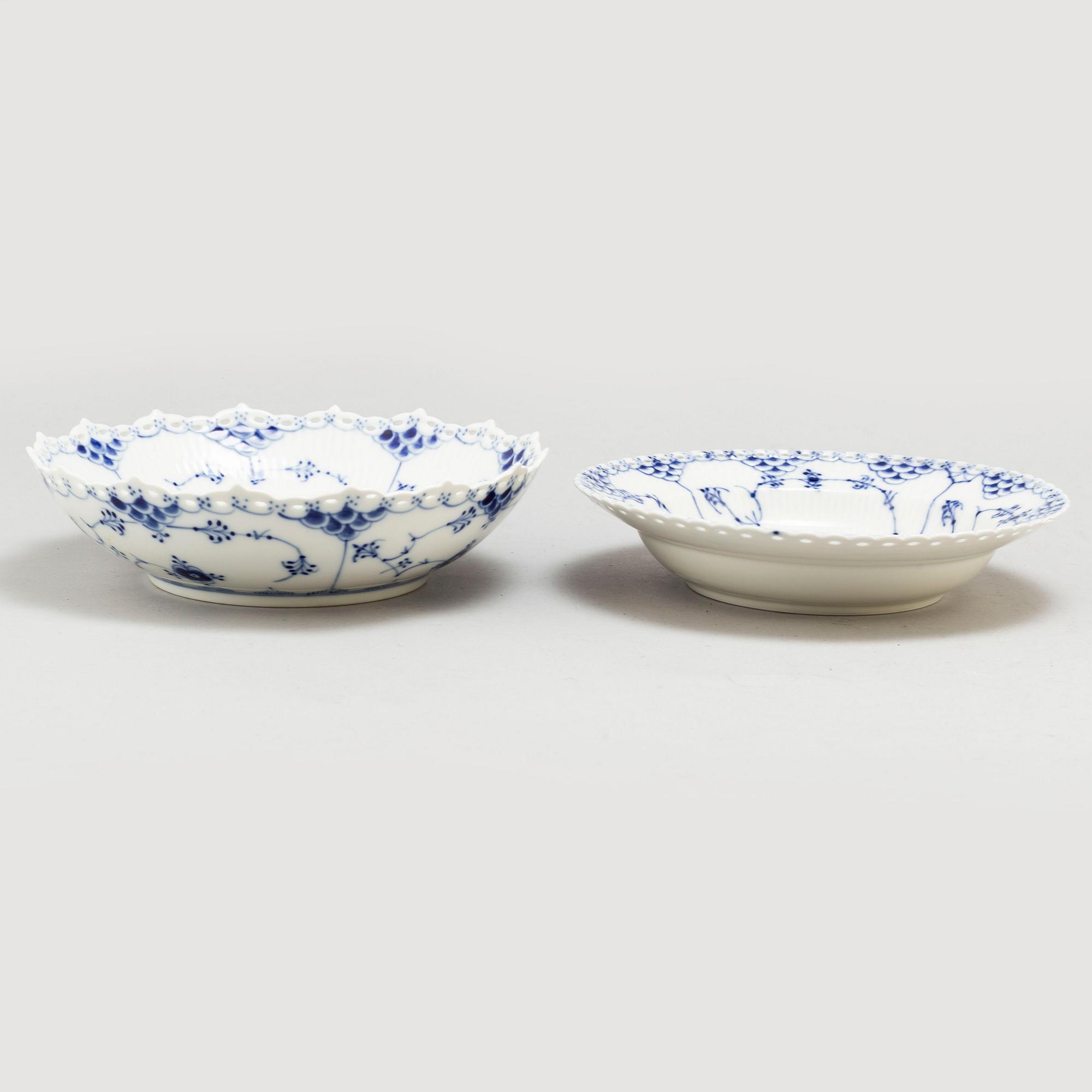 ROYAL COPENHAGEN, matservis ca 71 delar.