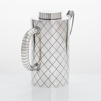 Sigvard Bernadotte, cocktail shaker, sterlingsilver, Firma Georg Jensen, Denmark after 1945, model 819 B.