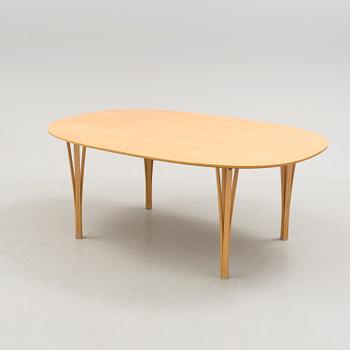 A Bruno Mathsson "Superellips" dinner table for Fritz Hansen, second half of the 20th century.