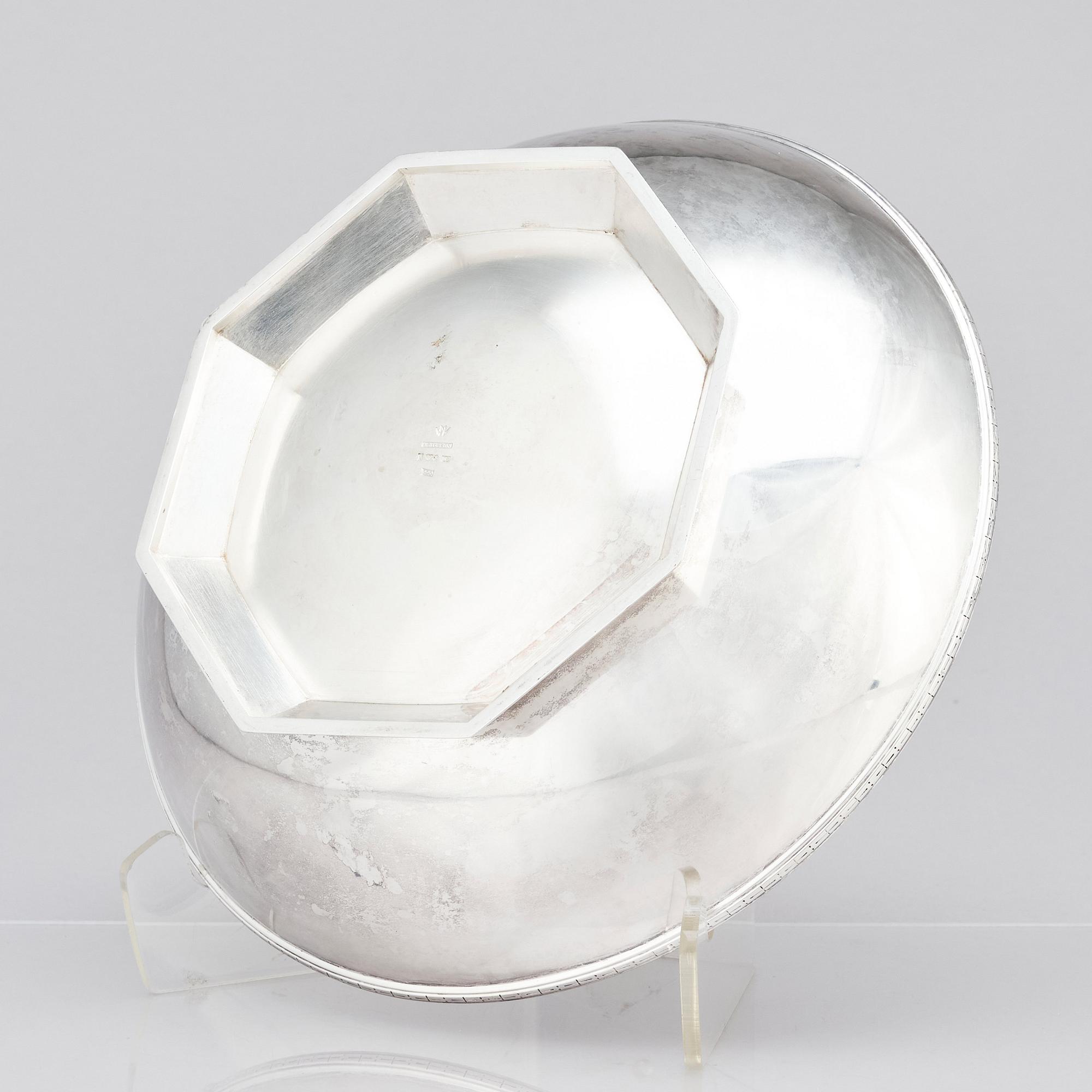 Wiwen Nilsson, a 900/1000 silver bowl, Lund, Sweden 1931.