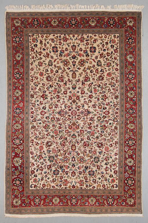 MATTA, old, Ghom möjligen. Ca 317 x 209 cm.