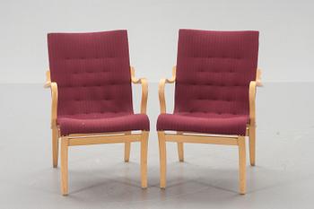 KARMSTOLAR, ett par, "Mina", Bruno Mathsson, Mathsson International.