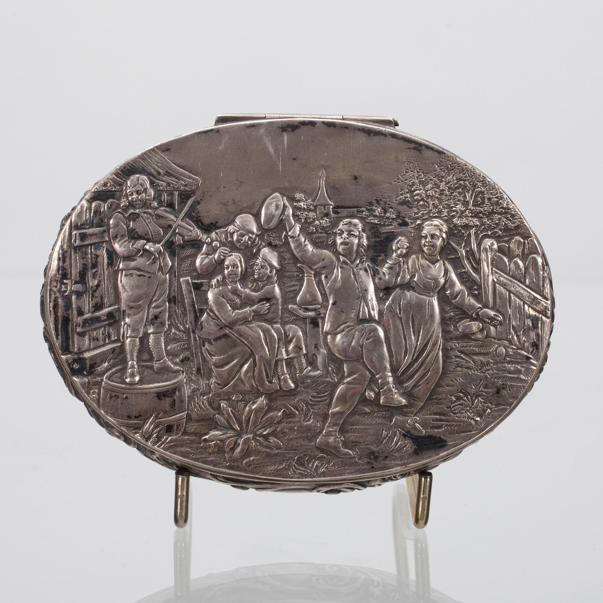 DOSA, FAT, 2 st, och ASKFAT, 2 st. Silver. Bl.a. Holland 1920-tal. Vikt totalt ca 260 g.