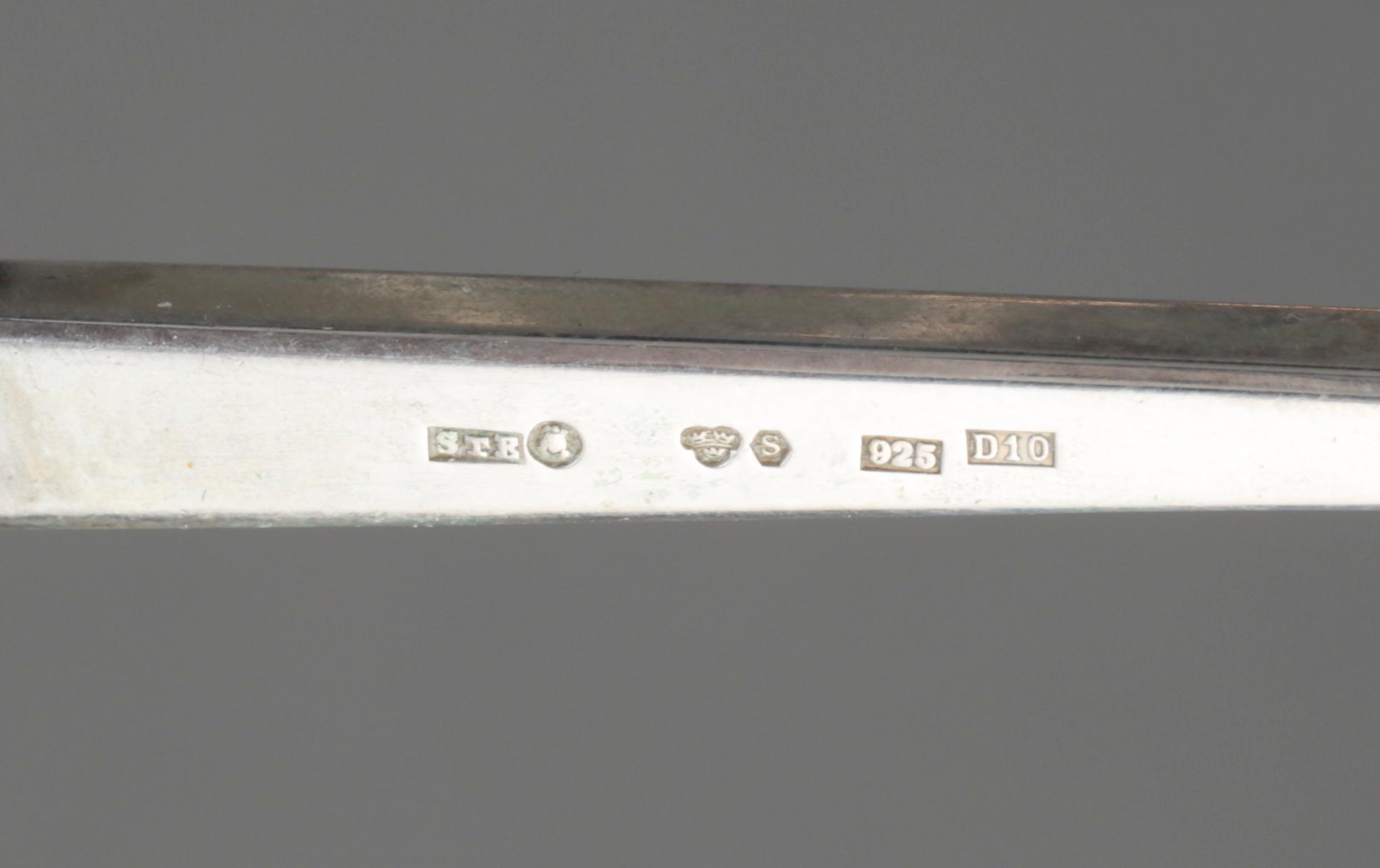 PARTI SILVER, 5 delar, bland annat en matsked av Petter Fastberg, Ystad 1802. Vikt ca 300 gram.