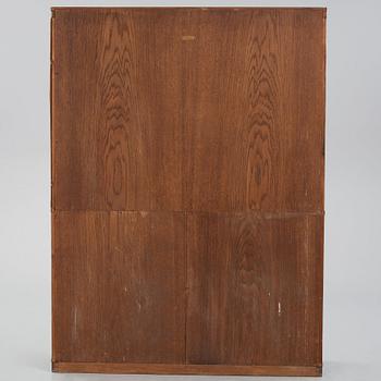 Carl Bergsten, bokhylla, Nordiska Kompaniet, 1923. Utställd på Göteborgsutställningen 1923.