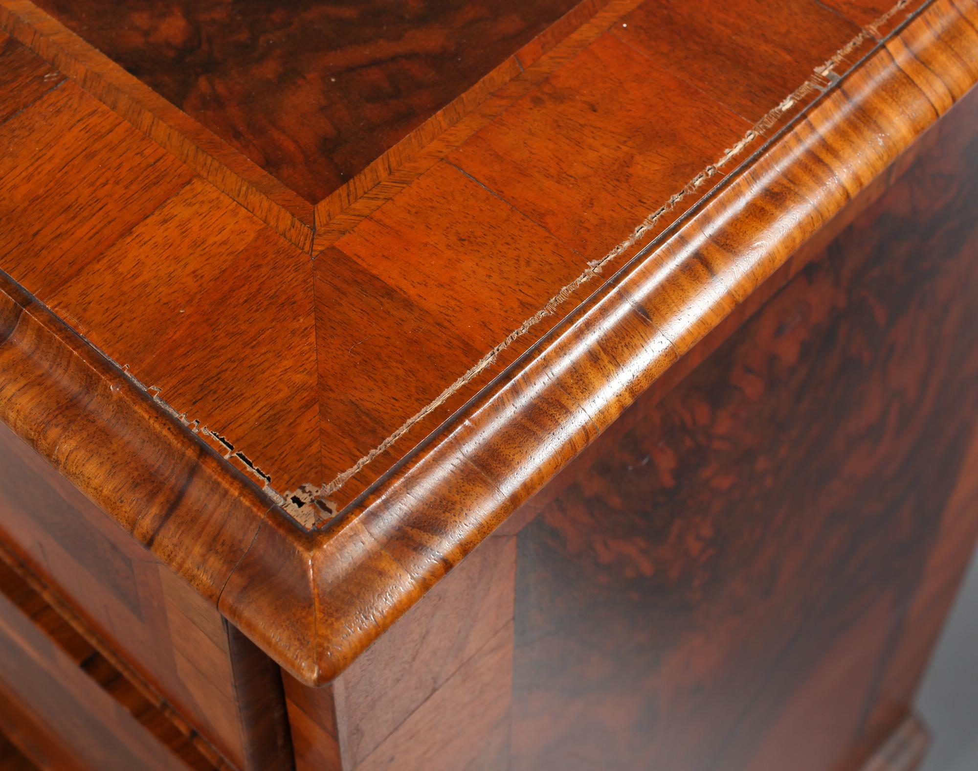 BYRÅ, troligen England, 1700-tal.