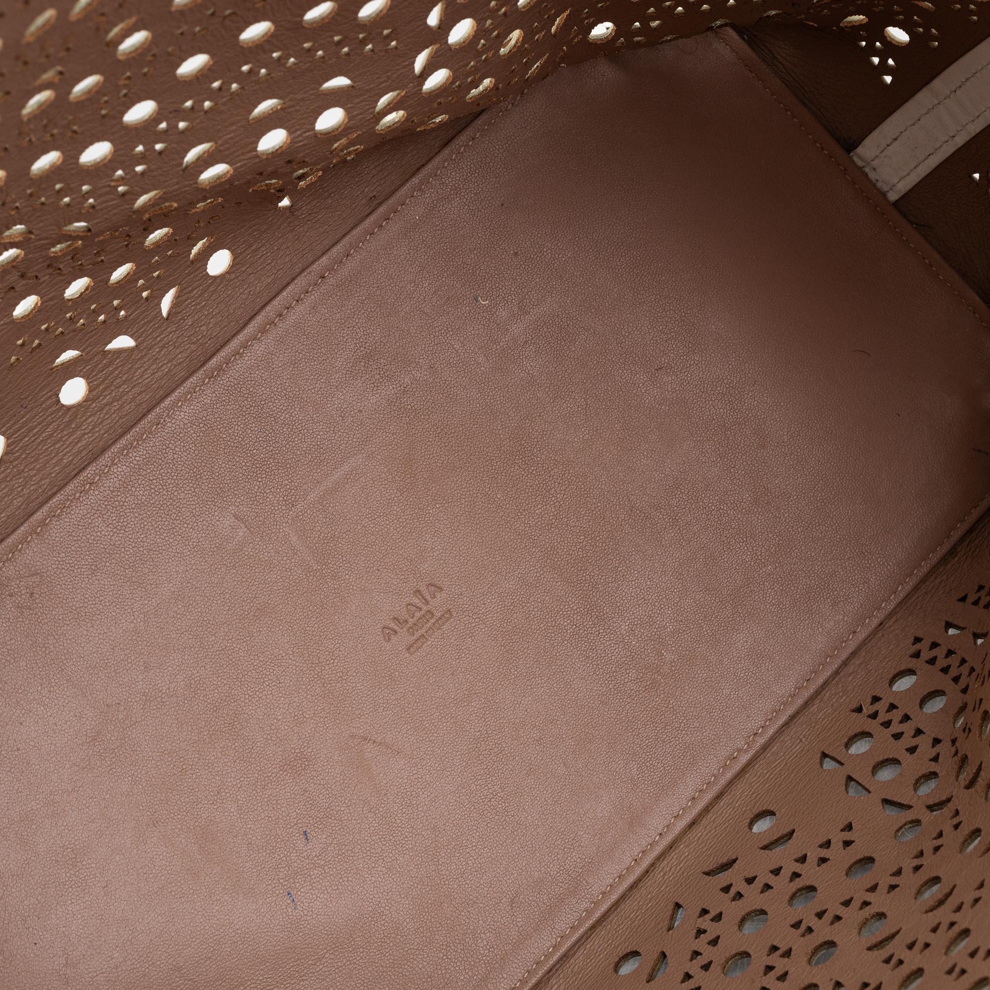 Alaïa, bag "Cabas Pression".