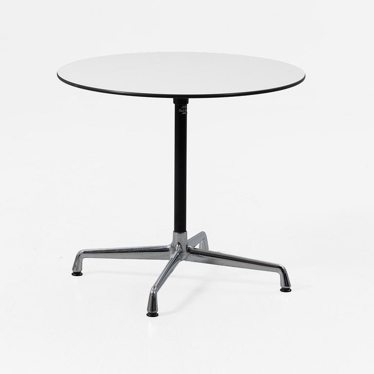 Charles & Ray Eames, Bord samt stolar, DSR Plastic Chairs, Vitra, 2000-tal.