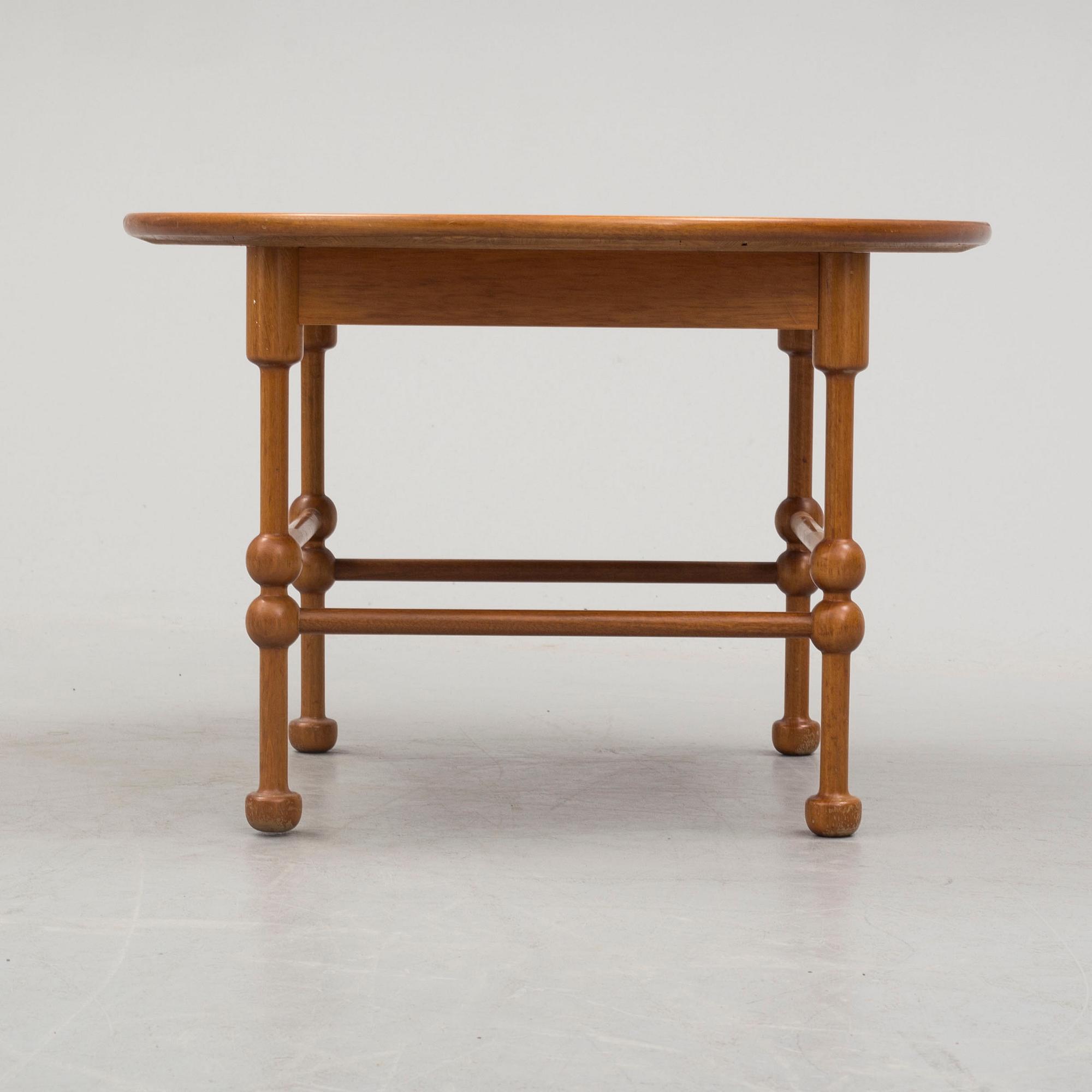JOSEF FRANK, a coffetable model 1028, för Firma Svenskt Tenn.