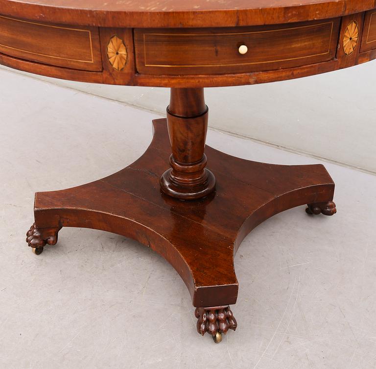 KARUSELLBORD, senempire, 1800-talets första hälft.