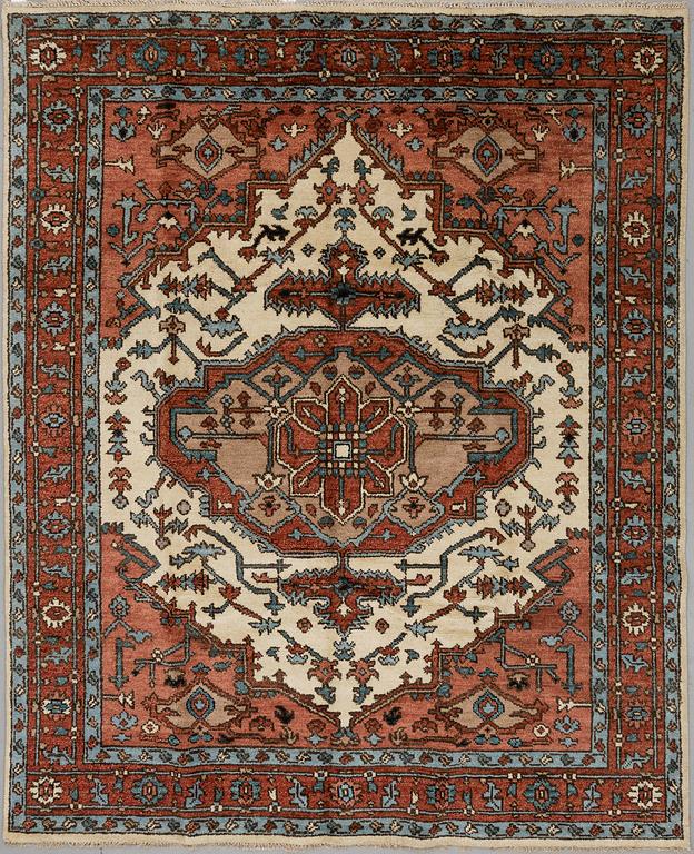 A CARPET, Heriz design, ca 299 x 245 cm.