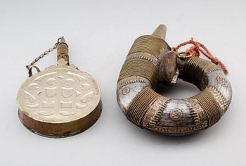 KRUTHORN, 2 st, orientalisk, sannolikt tidigt 1900-tal.