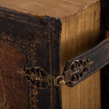 Baroque bookbinding. Provenance: De Geer / Finspong , Nils Gyldenstolpe, Thore Virgin.