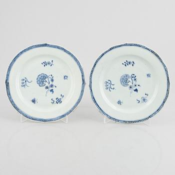 A pair of  Chinese blue and white export porcelain dishes, Qianlong (1736-95).