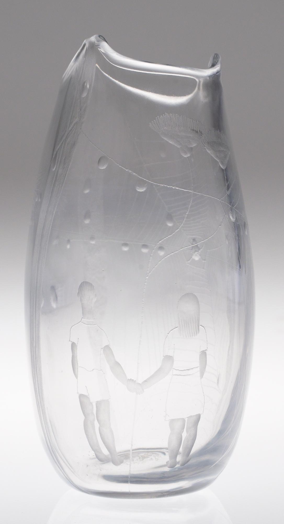 An Erik Höglund engraved glass vase, Boda, 1950's.