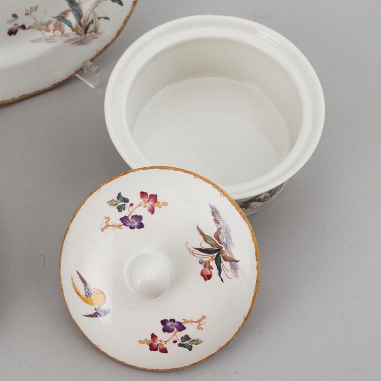 A part 'Devon Rose' dinner and coffee/teaservice, England, Wedgwood, designed 1971-1991 (68 pieces).