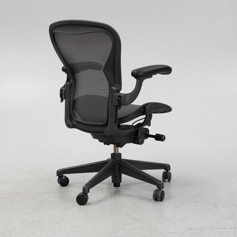 Don Chadwick/Bill Stump, skrivbordsstol, "Aeron", Herman Miller.