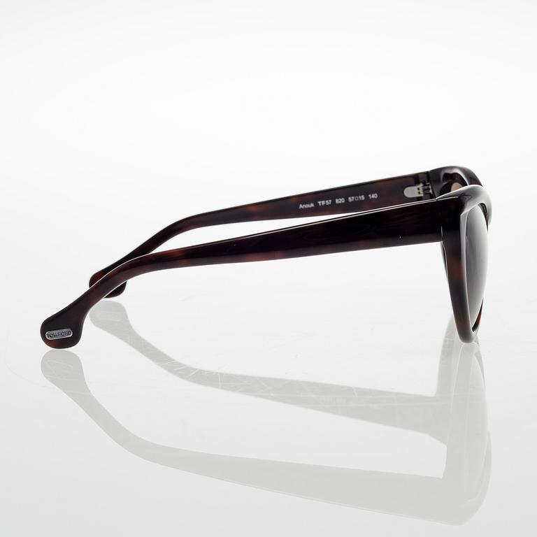 AURINKOLASIT, "Anouk" Tom Ford.