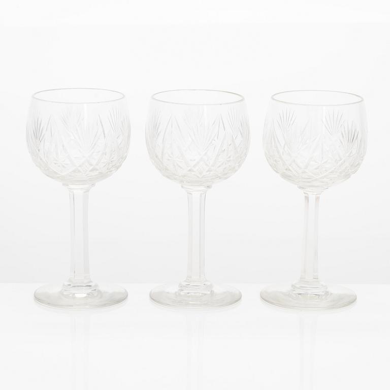 A 110-piece set of glassware from Riihimäen Lasi, Leo-, Yrjö and Aino series, mid- and latter half of the 20th century.