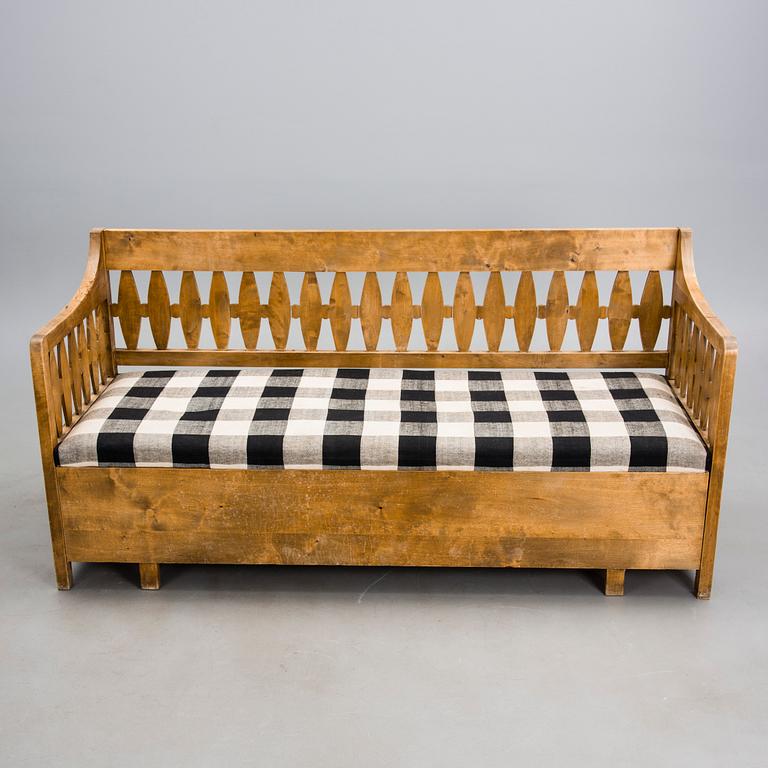 SOFFA, 1900-talets första hälft.