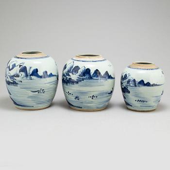 Three blue and white jars, Qing dynasty, 19th century.