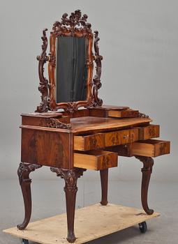 TOILETTEBORD, nyrokoko, 1800-talets andra hälft.