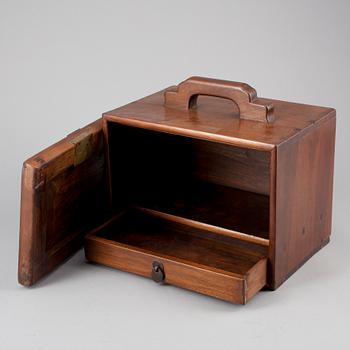 BOKLÅDA, Kina, 1800-talets mitt.