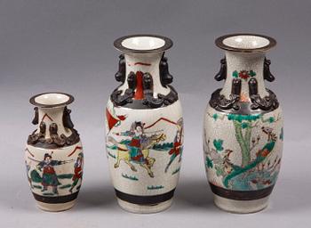 VASER, 3 st, porslin. Kina, 1800/1900-tal.