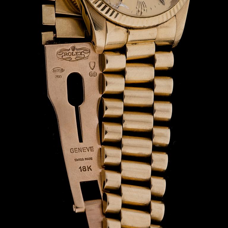 ARMBANDSUR, dam, 18 k guld, Rolex Oyster Perpetual Datejust, automatisk. Troligen slutet 1970-tal.