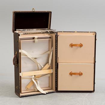 TRUNK/WARDROBE, Louis Vuitton.