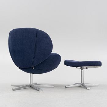 A lounge chair with ottoman, 'Schelly', BoConcept, 21st century.