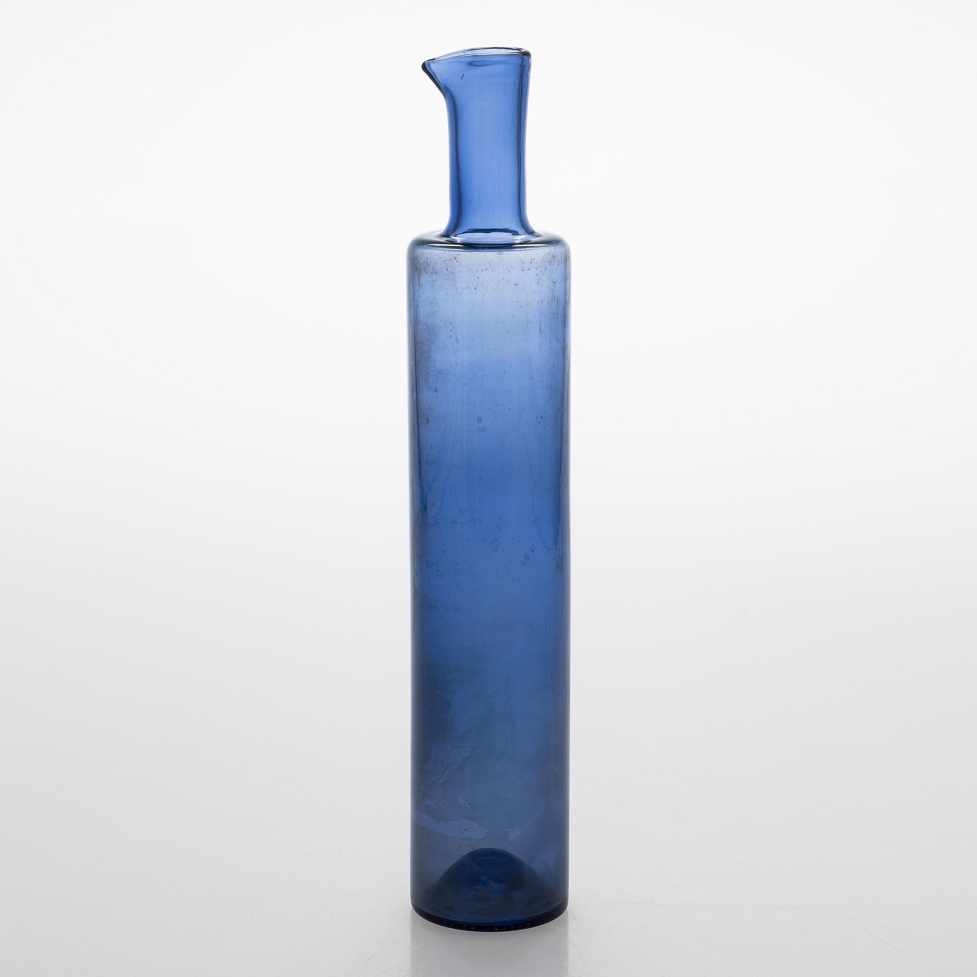 Nanny Still, flaska, signerad Riihimäen Lasi O.Y Nanny Still.