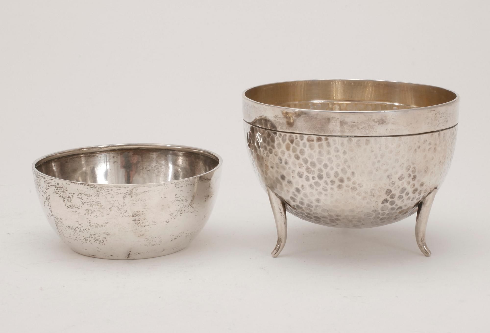 PARTI SILVER, 26 delar, bland annat moccaskedar firma Christian F Heise, Köpenhamn. Vikt ca 508 gram.