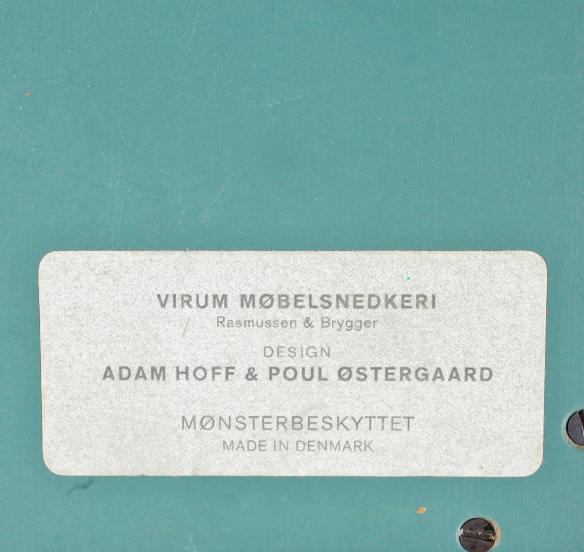 KLÄDHÄNGARE, Adam Hoff och Poul Ostergaard, Virum Möbelsnedkeri, Danmark. 1950/60-tal.