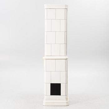 Kakelugnsskåp, omkring 2000.