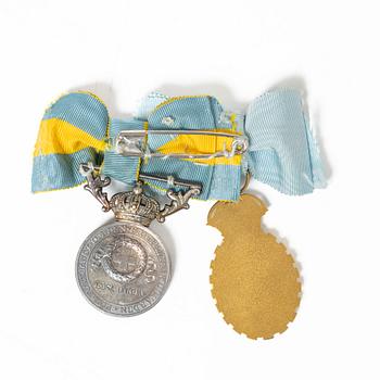 Medals and badges, 12 pcs, Sweden, Germany, and France.