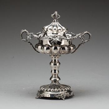 SOCKERSKÅL, silver, Gustaf Dahlgren 1867, Malmö. Ca 940g.