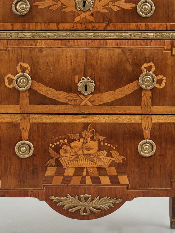 BYRÅ, tillskriven Jonas Hultsten (mästare i Stockholm 1773-1794), gustaviansk.