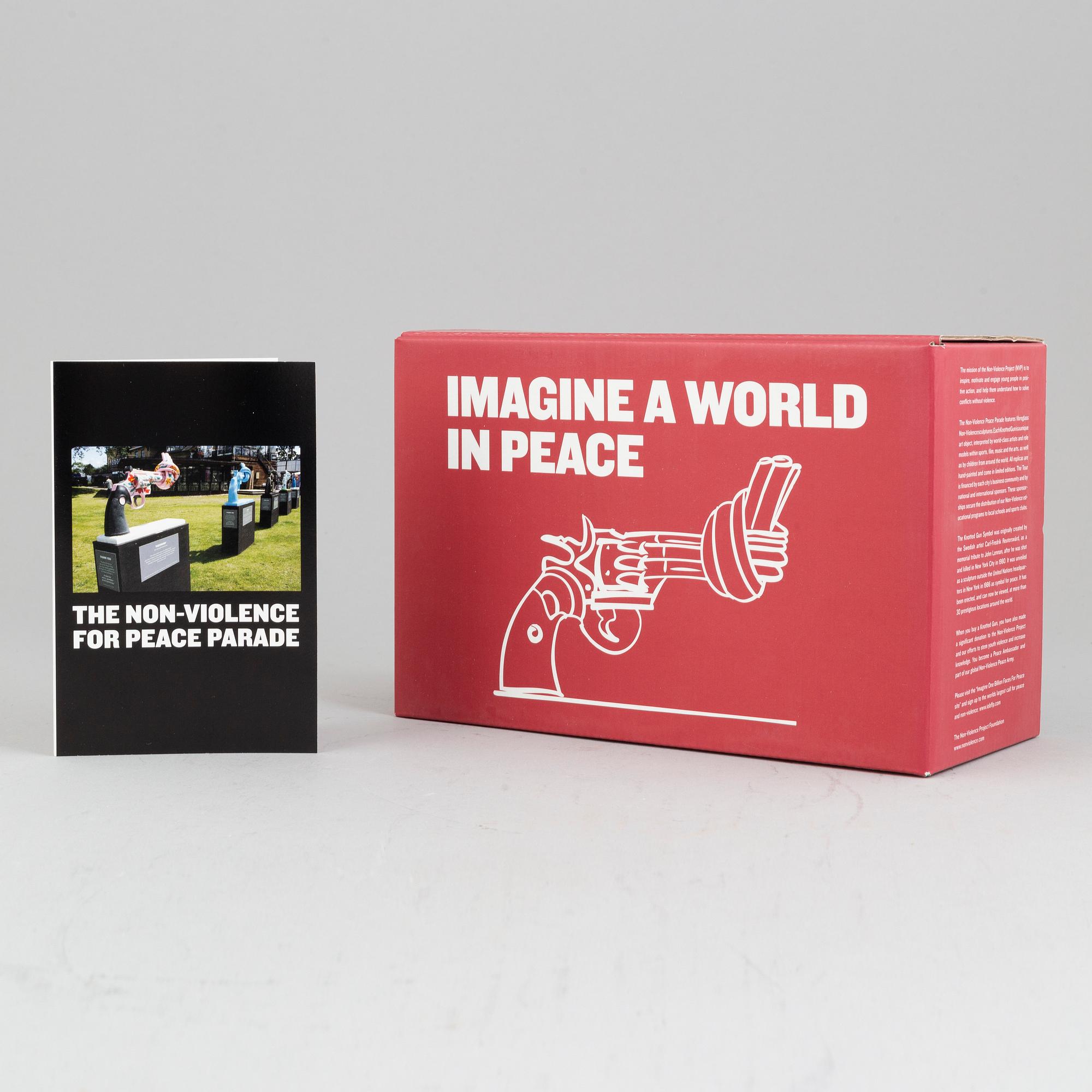 Carl Fredrik Reuterswärd, a Non-Violence Project Foundation scultpure, 2014.
