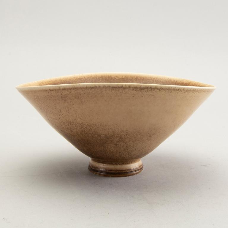 Berndt Friberg, skål, stengods, Gustavsbergs Studio, signerad och daterad 1949.