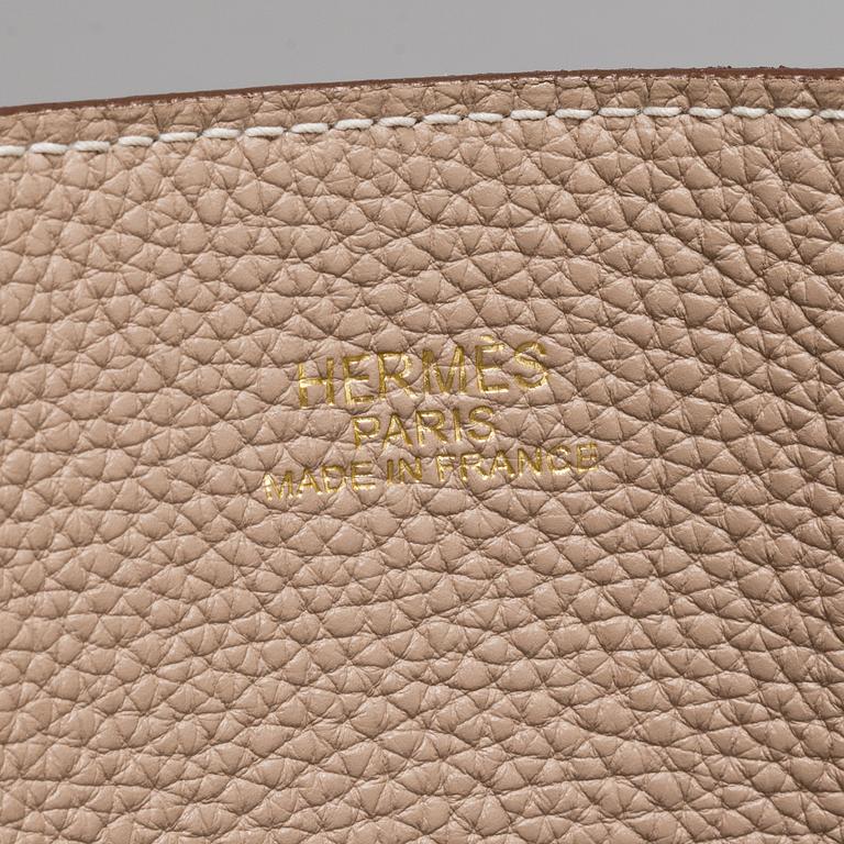 HERMÈS, a 'Double Sens 45' tote bag.