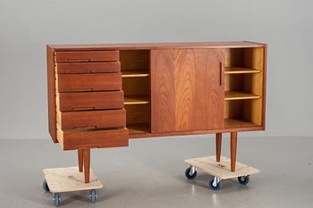 SIDEBOARD, Troeds, Bjärnum, "Florens" Nils Jonsson, 1950-tal.
