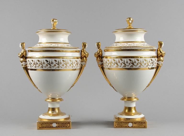 A pair of French ice cream coolers with covers and liners, Empire.