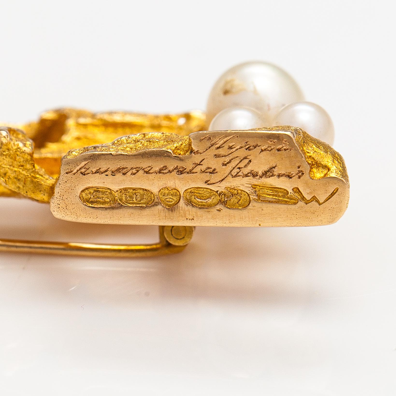 Björn Weckström, RIntaneula Argon keula", 14K kultaa ja viljellyt helmet. Lapponia 1968.