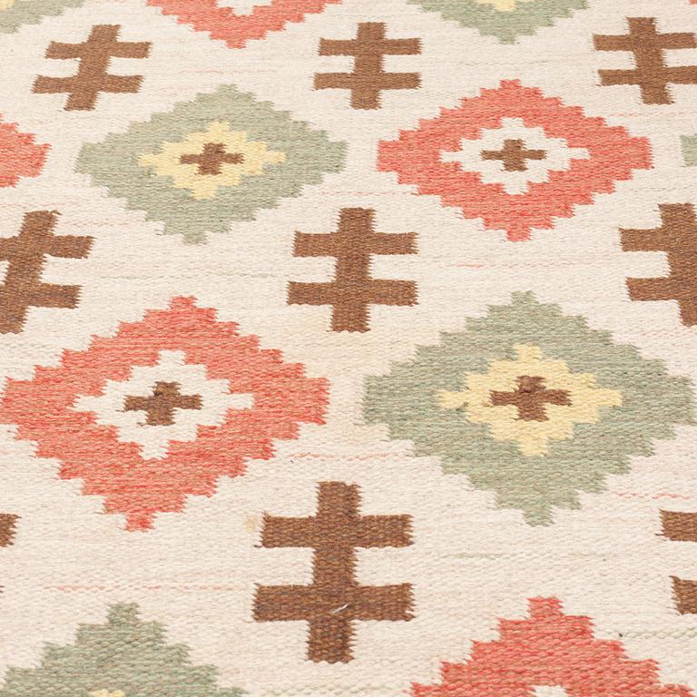 MATTO, flat weave, ca 300,5 x 207,5 cm, Sweden first half of the 20th century.